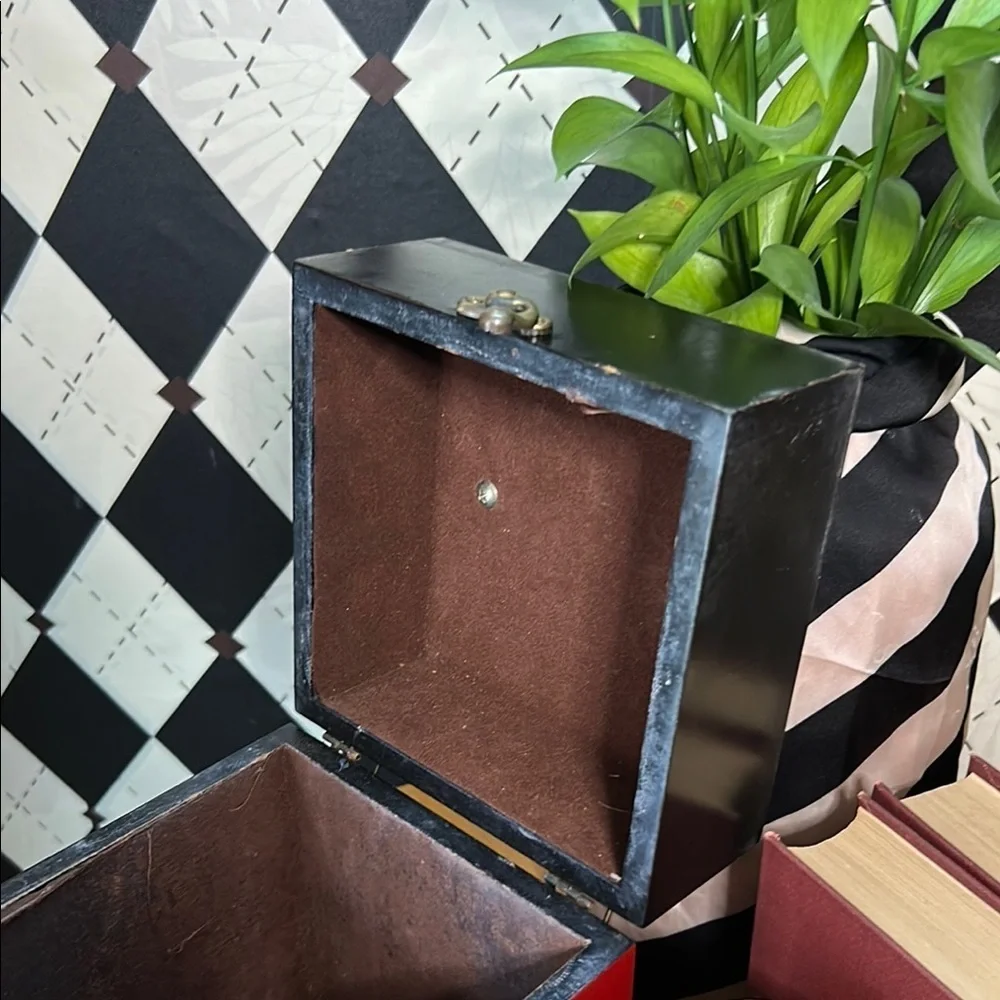 Vintage‎ Black and Red Decorative Storage Box